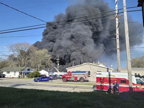 Industrial fire prompts evacuation order in Indiana city